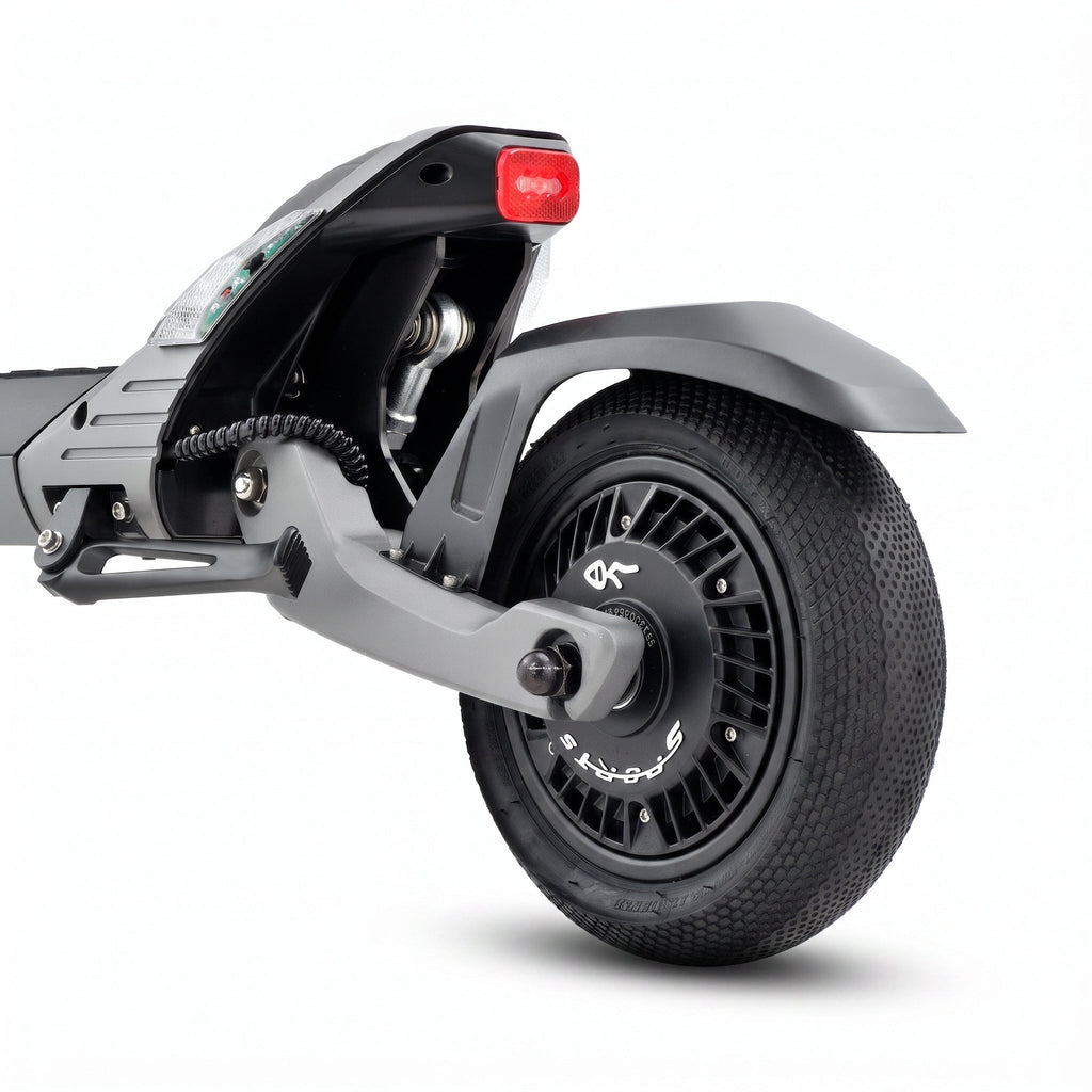 BOE 808, roue arriere et feu stop