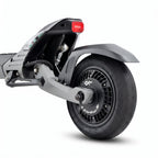 BOE 808, roue arriere et feu stop